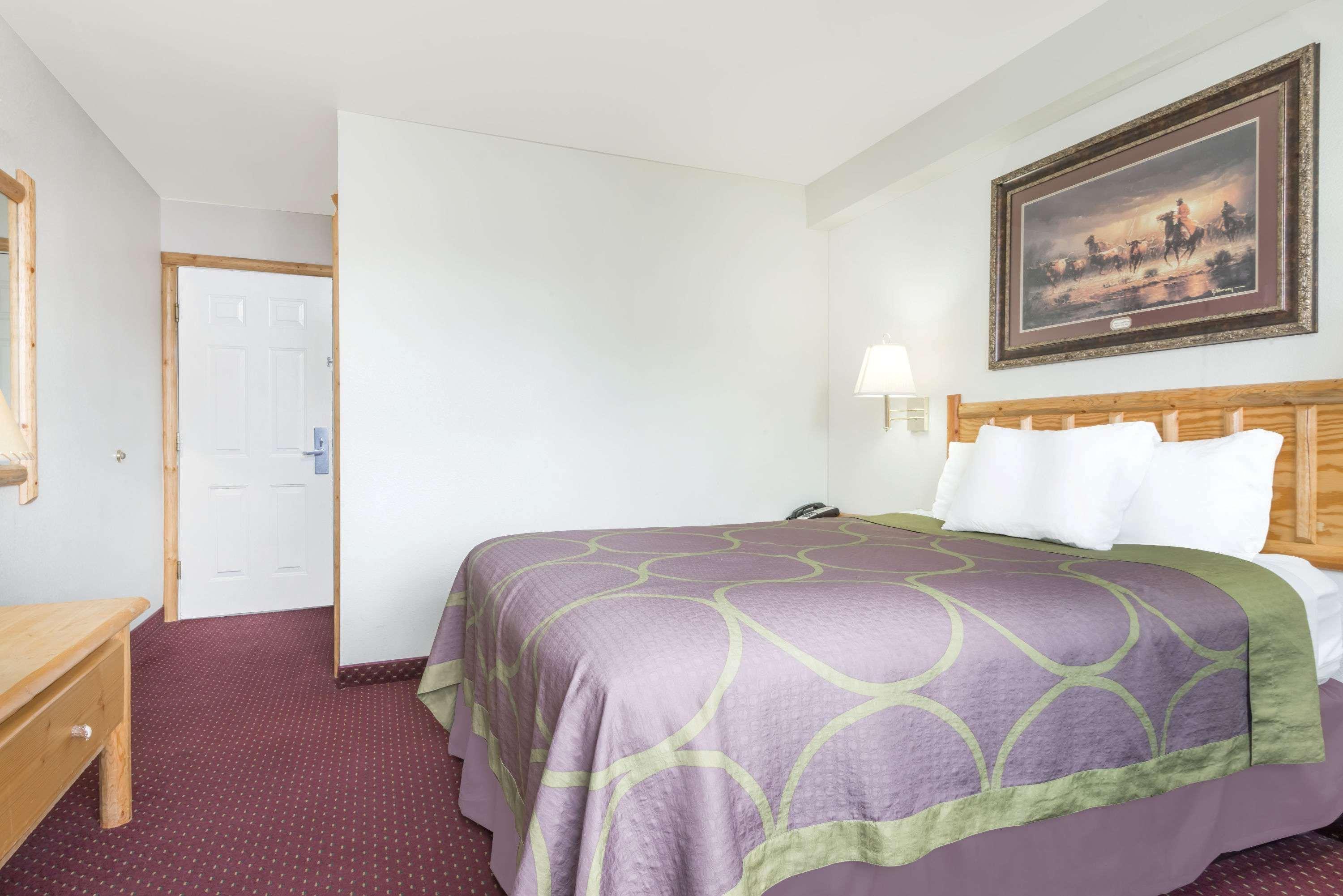 Super 8 By Wyndham Powell Otel Dış mekan fotoğraf