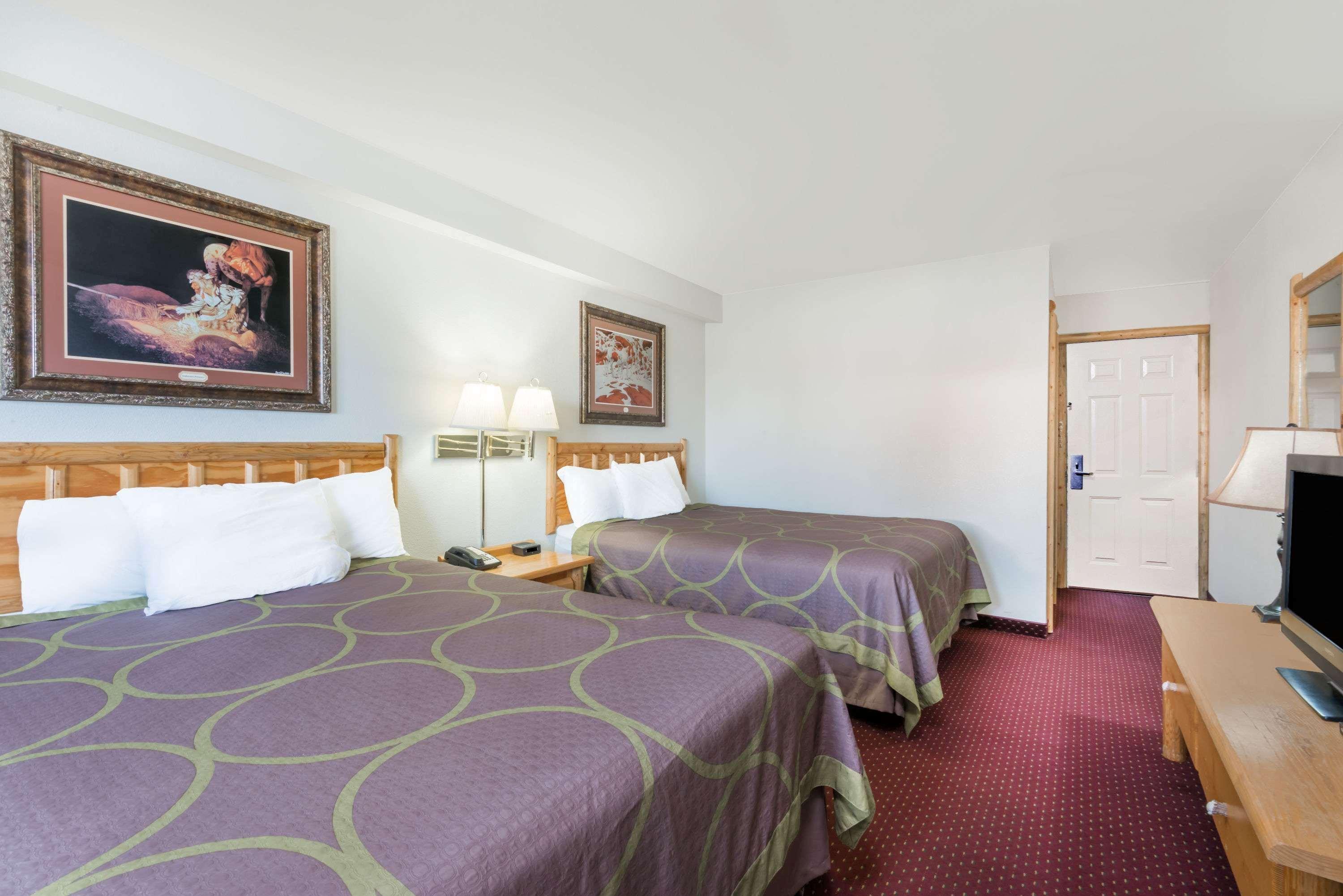 Super 8 By Wyndham Powell Otel Dış mekan fotoğraf