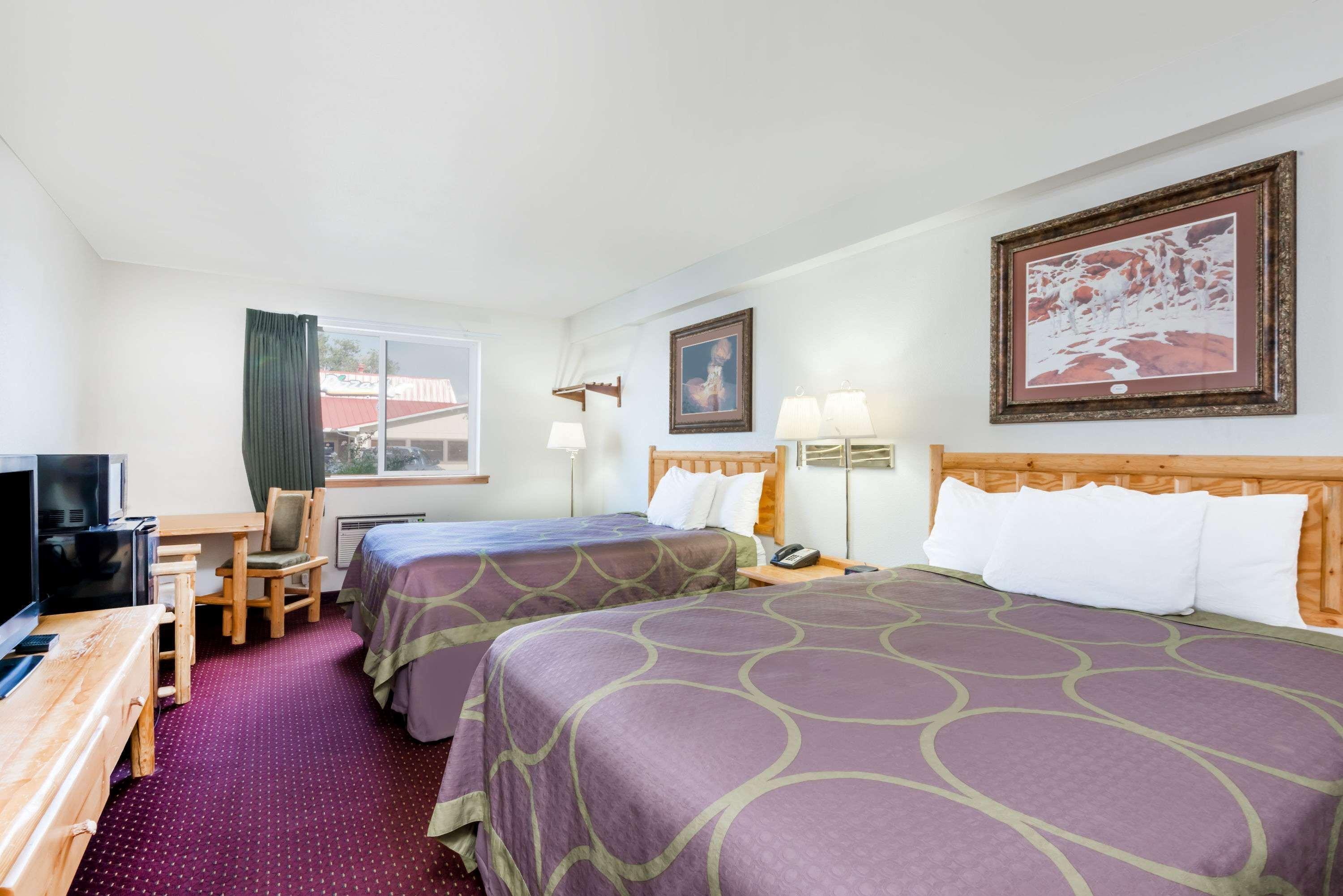 Super 8 By Wyndham Powell Otel Dış mekan fotoğraf