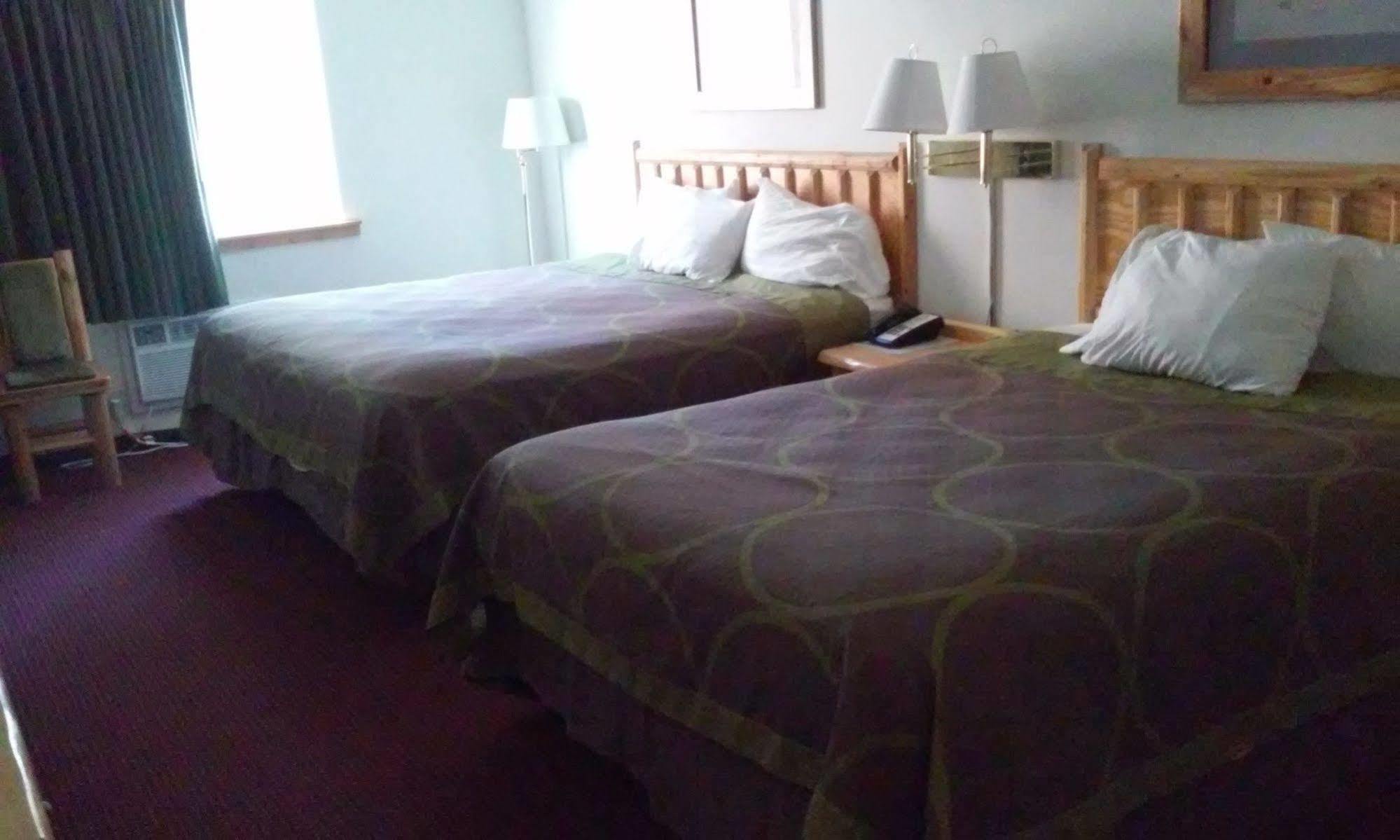 Super 8 By Wyndham Powell Otel Dış mekan fotoğraf